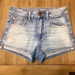 American Eagle. Hi-rise Shortie. US Size 8.